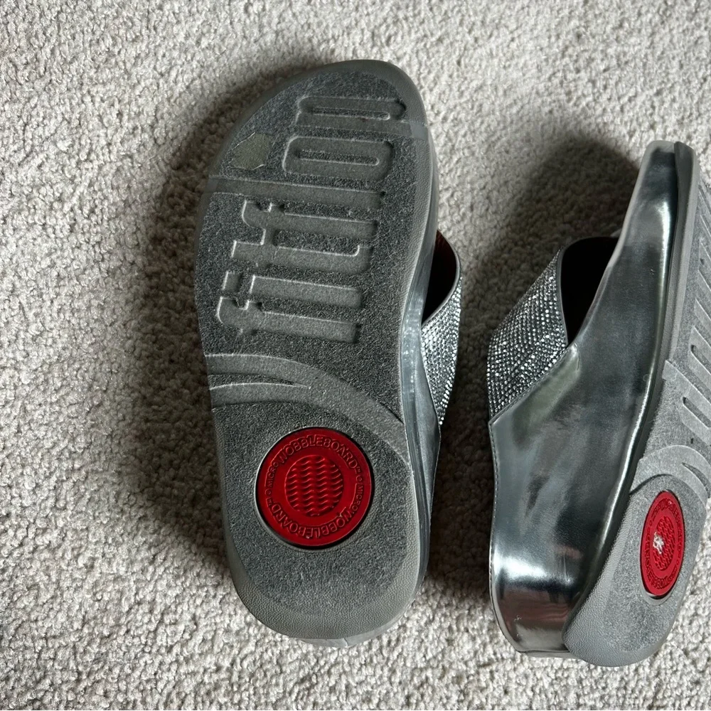 Fitflip Silver Rhinestone Wedge Thong Sandal - Women Size 6 - Picture 5 of 11